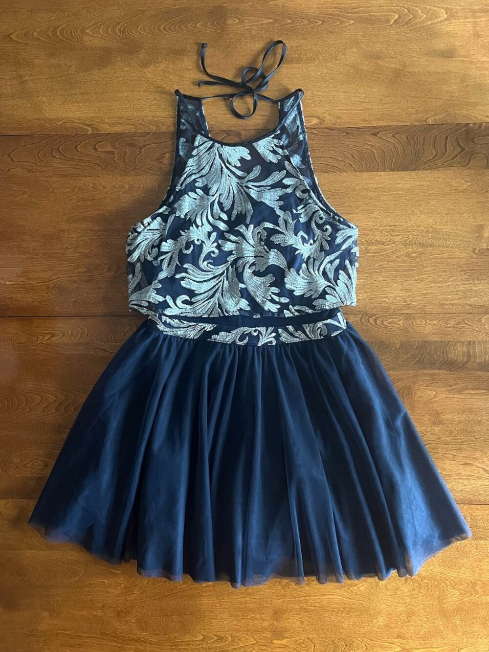 Teeze Me navy and silver overlay dress juniors' 9/10
